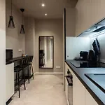 Youhosty - 3 Bedroom Apartment Citta Studi