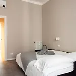 Youhosty - 3 Bedroom Apartment Citta Studi