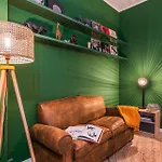 Elegant And Stylish Design Apartments In Brera Near The Metro