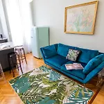 Design Boutique Flat - Refined & Central