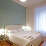Milano Navigli Apartment - Via Tortona