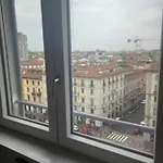 Milano City Centre Super New Apartament With 2 Bedrooms & 2 Bathrooms Fully Equipped Kitchen Living Room Wi Fi Balcony Metro Line Porta Romana 3 Stops To Duomo Cathedral