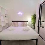 Flora 57 - Splendido Loft Nel Cuore Dei Navigli