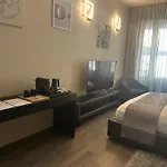 Milhouse Suite Vitruvio