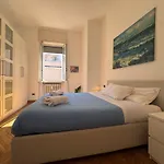 Bright Apartment With Balcony In Corso Xxii Marzo