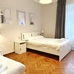 La Dolce Vita - Navigli