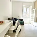 I-Host Apartment - Lodi 78