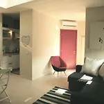 Pomponazzi Apartment