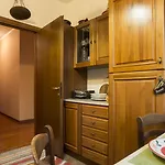 Joivy Warm Family Flat For 6 With Terrace In Milan