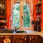 Romantic & Artistic Apartment
