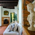 Corso Garibaldi Apartment