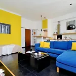 Joivy Colorful Studio For 2 Near City Life