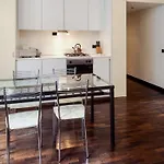 Meravigli Apartment
