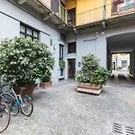 Hemeras Boutique Homes - Design Flats Near The City Center