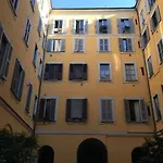 Valerie House