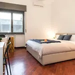 Altido Sant\'Agostino Family Flat