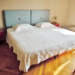 B&B Bonaparte Suites
