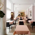 Hotel Monopole