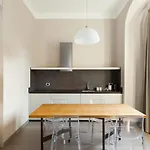 Easyhomes-Duomo Suites & Apartments