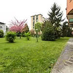 Renewed Balcony Flat With Green Garden
