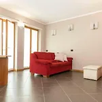 Altido Apt For 4 With Terrace In A Quiet Residential Area