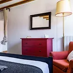 Altido Cozy Apt For 4 Close To Basilica Di Sant\'Ambrogio