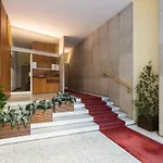 5 Bedrooms Apartment In The City Center