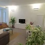 Viale Corsica Apartment