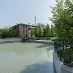 Mila Milart Apartments
