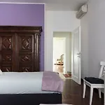 Luxurious 4Bdr Penthouse Near Duomo Cathedral