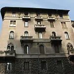 Viale Lunigiana - Penthouse - 6 people