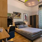 Taramelli Apartment