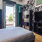 Taramelli Apartment