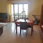 Gonin Apartment