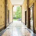 Joivy Top-Floor Studio By Vittorio Formentano Park