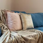 Joivy Sophisticated 3-Bed Flat With Desk