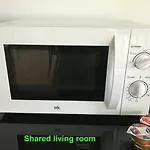 Feel@Home Apartment+Rooms