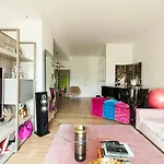 Luxury Designer Space In Shopping District
