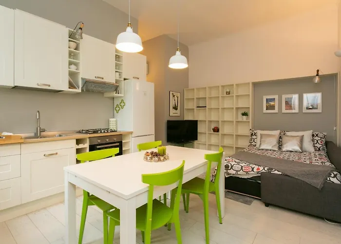 The Best Rent - Beautiful Apartment Near Loreto Metro Station