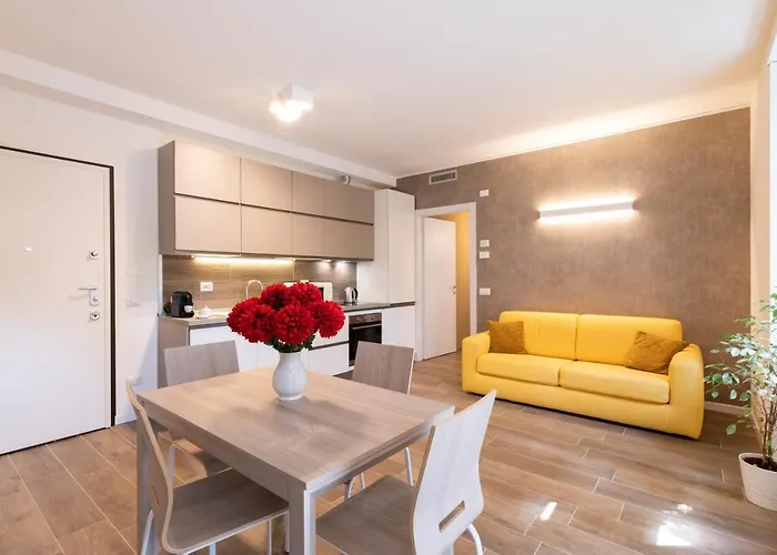 West Milan - Modern And Comfortable Apartment