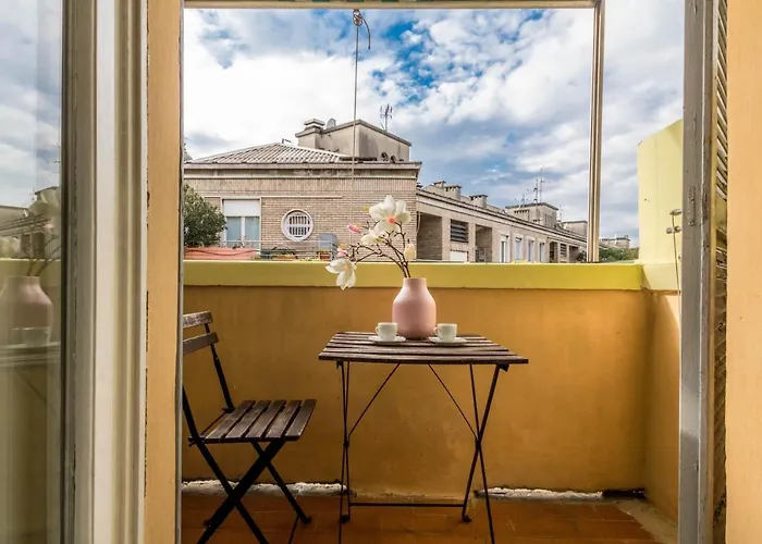 Joivy Lovely Studio For 2 With Balcony Near Duomo