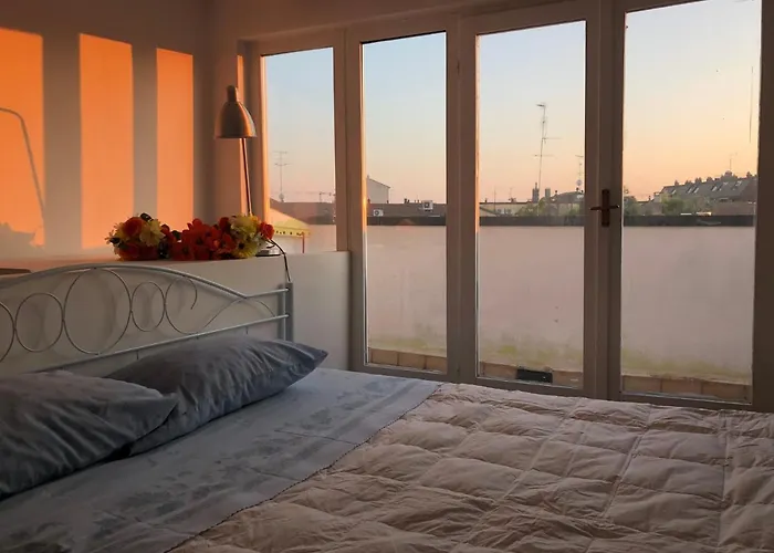 Charming 1-Bed Apartment In Milano