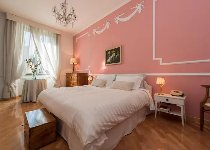 Elegant Bedroom In A Relaxing Apartment