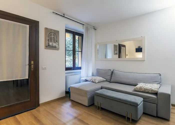 Cozy & Comfy Apt In Navigli Area
