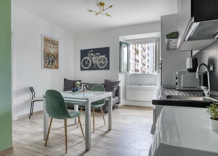 Joivy Lively Flat Near City Centre
