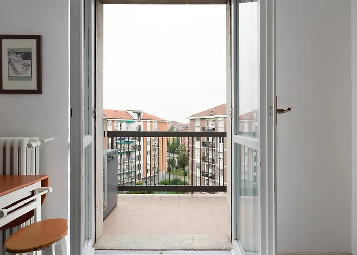 Apartment With Balcony -Bisceglie Red Line Subway