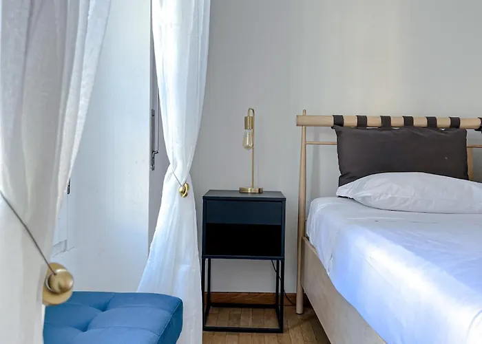The Boutique Houses - Steps Away From The Duomo Area