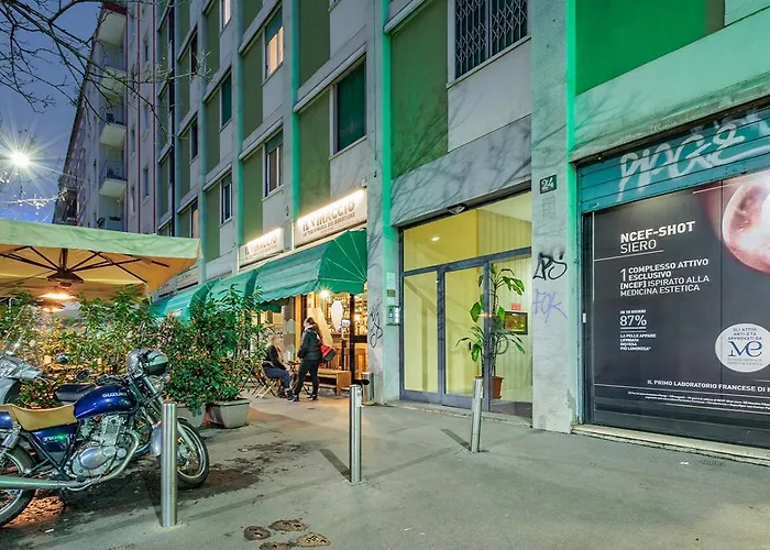 Stylish And Perfect Place For Families And Friends