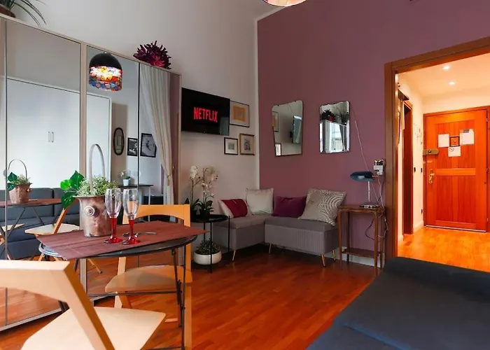 Porta Nuova Moscova: Cozy Apartment Near Duomo!