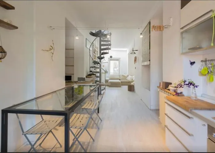 Design&Terrazzo A 5 Min Dal Centro - Laura\'S House